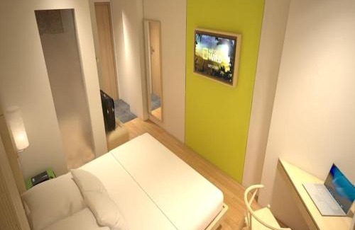 Klojen Hotel | Ascent Hotel & Cafe Malang