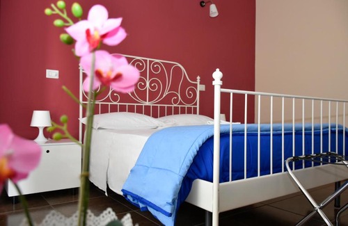 Caianello Bed & Breakfast | Ascot Holiday Home