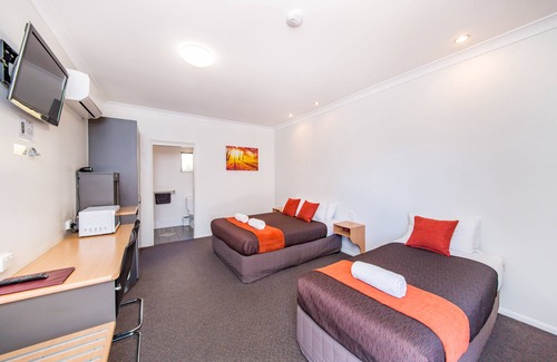 Kingaroy Hotel | Ascot Lodge Motor Inn Kingaroy