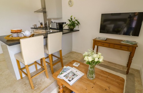Daventry Cottage | ASH BARN, pet friendly, luxury holiday cottage in Catesby