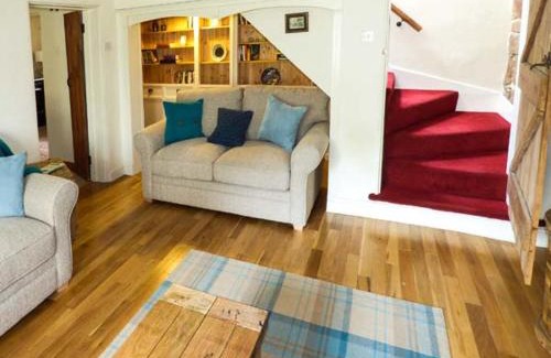 Alton House | Ash House