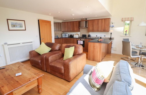 Kirkby Lonsdale House | ASH MEADOWS, family friendly, with a garden in Kirkby Lonsdale