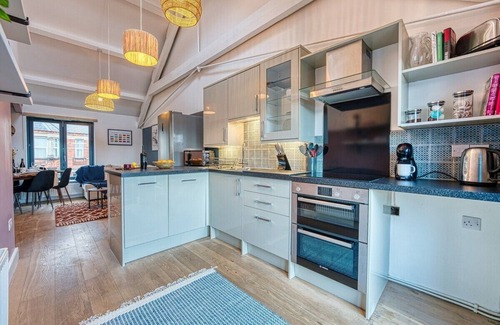 Cirencester Apartment | Ashcroft Loft - town centre apartment