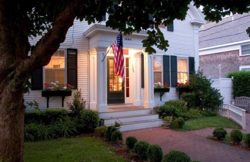 Edgartown Hotel | Ashley Inn