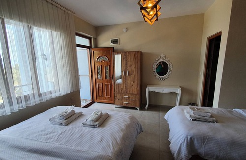 Ayvacik Hotel | Assos Nazan Motel Restoran Beach