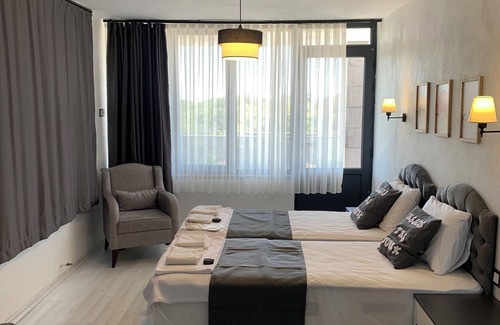 Behram Bed & Breakfast | Assos taş konak