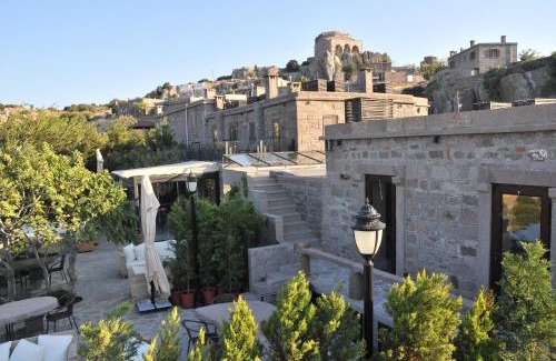 Behram Hotel | Assosyal Hotel