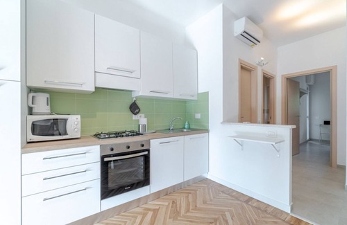 Asti Apartment | Asti Comfy Apartment - Private Parking!