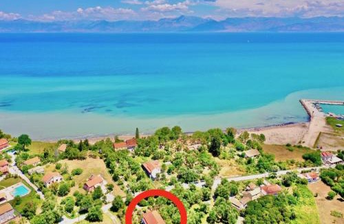 Astrakeri Villa | Astra Beach House by DadoVillas