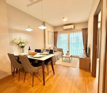 Chang Khlan Apartment | Astra Sky River Chiang Mai 两卧 宜居4人 无边泳池 乳胶床垫