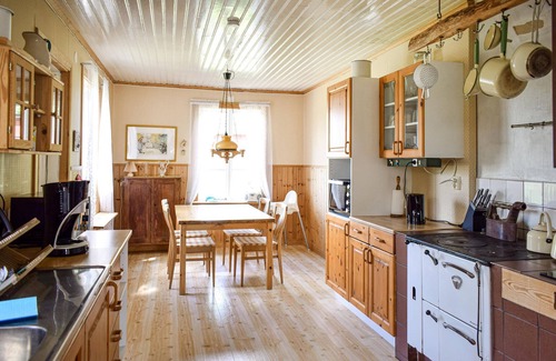 Vimmerby House | Astrid Lindgren House with a large garden right by the lake.