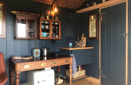 Beaminster RV Rental | Astronomer Hut-glorious views with hot tub