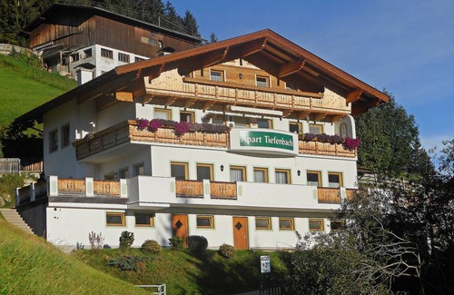 Aschau Im Zillertal Apartment | 105 m² Apartment ∙ 1 bedroom ∙ 7 guests