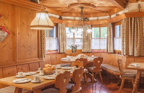 Scheffau am Wilden Kaiser House | 600 m² House ∙ 16 bedrooms ∙ 32 guests