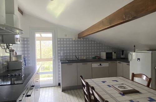 Bussunarits-Sarrasquette Apartment | At the foot of the Gamia pass, 10 minutes from St Jean Pied de Port, a beautiful apartment. 100m2