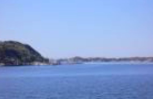 Kampersvik Apartment | At the sea of the West Coast for the small family
