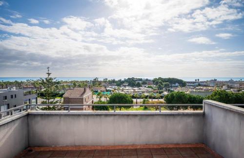 Creixell Villa | AT130 Casa con piscina privada, aire acondicionado y garaje