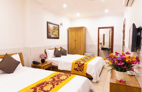 District 12 Hotel | Atana Airport Hotel