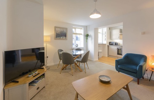 Wellington Apartment | Atcham - Luxury Two Bedroom Two Bathroom Apartment