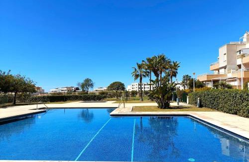 Retamar Apartment | Atenas Suite, 2 Hab, terraza, piscina y playa a 3 min