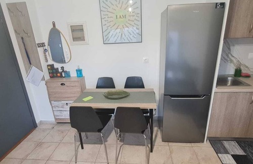 Katerini Apartment | Athina A7 apartment is located in Pieria Katerini, ten minutes walk to centren