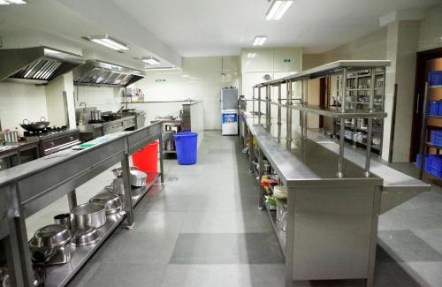 Irinjalakuda Hotel | Athirappilly Residency Chalakudy