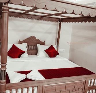 Perumbavoor Resort | ATHIRAPPILY SREENILAYAM HERITAGE RESORt