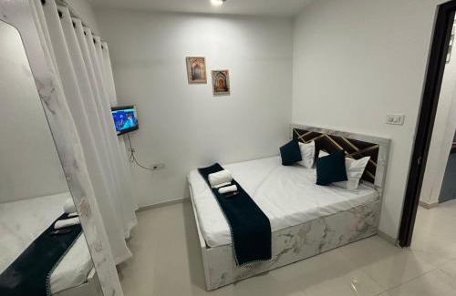 Kandivali East Apartment | Atithi Homes Luxe Kandivali Suites