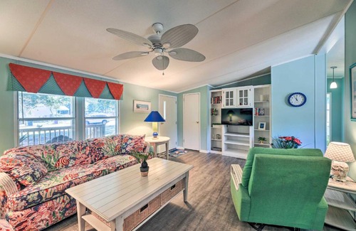Atlantic Beach House | Atlantic Beach Home with Decks and Fire Pit