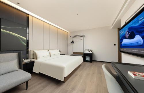 Longyang Hotel | Atour Hotel Baoshan Longyang Hengbang Building