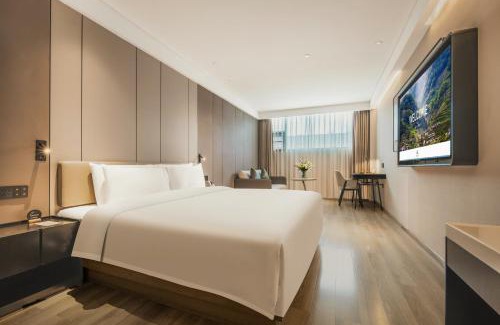 Qingyang Hotel | Atour Hotel -Du Fu Thatched Cottage