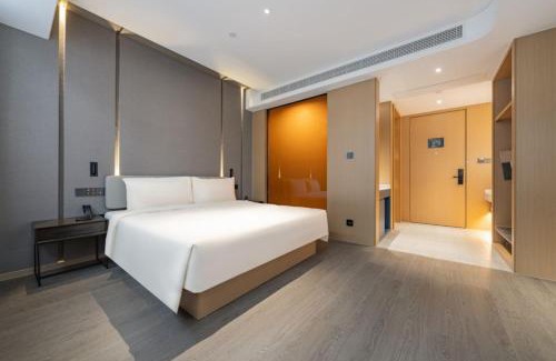 Pudong Hotel | Atour Hotel Lingang New Town