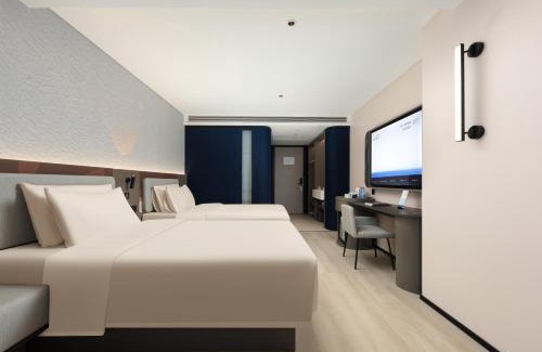 Long Hua Hotel | Atour Light Hotel Haikou Guomao Wanlv Garden