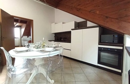 Vittuone Apartment | Attic [Rho-Fiera Milan]