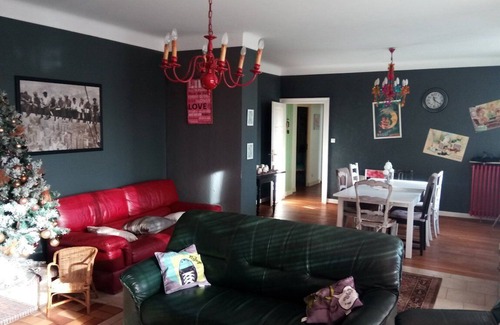 Berig-Vintrange House | Attic room Les 2 Granges