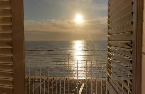 Villa Rosa Apartment | Attico fronte mare