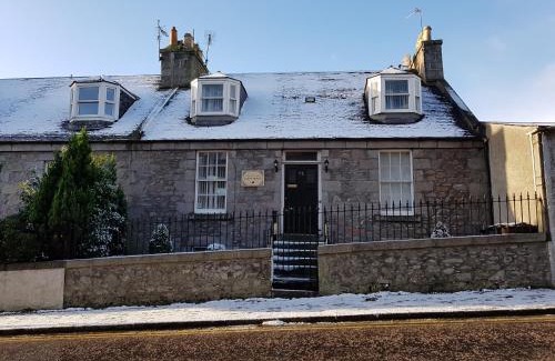 Central Aberdeen House | Atticus Central Guest House
