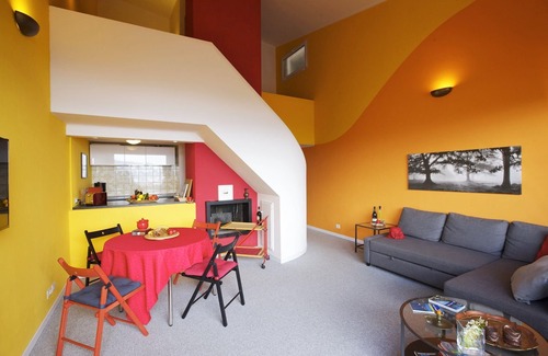 Susello Apartment | Attractive 3½-room apartment with terrace, balcony, pool and dream lake view