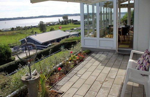 Aabenraa House | Attractive holiday home with sea views, winter garden, washing machine and Wi-Fi