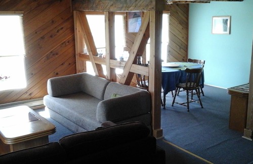 Lone Butte Bed & Breakfast | Attwood Creek Ranch