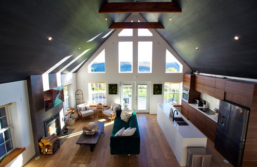 Parksville Ski Chalet | Au Bon Orchard - Catskills Mountain Views/Private Heated Pool and Jacuzzi