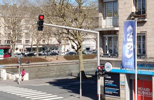 Caen City Centre Apartment | Au bord de l'orne