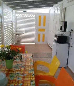 Grand-Bourg Apartment | Au bord de mer