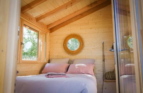 Chartrier-Ferriere Cabin | Au coeur de nos bois