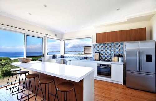Culburra Beach House | House ∙ 5 bedrooms ∙ 14 guests