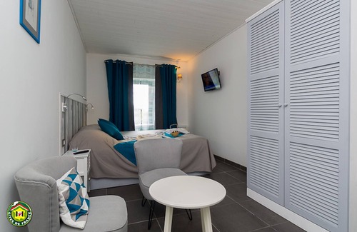Gillonnay Bed & Breakfast | Au Dessus de Parady