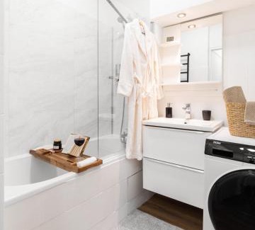 Nantes Centre Apartment | Au Pas de Bouffay, perched nest, medieval quarter
