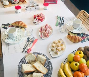 La Chapelle-Caro Bed & Breakfast | Au petit bonheur de Claire et Jo