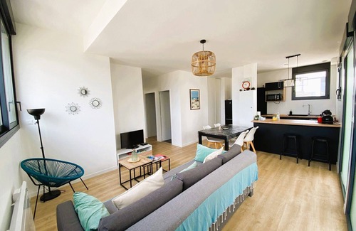 Mimizan-Plage Apartment | Au Pied de la Dune, Terrasse de L'océane A12 3