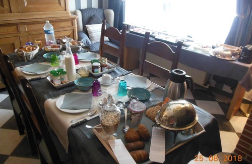 Corroy-Le-Chateau Bed & Breakfast | Au trou perdu